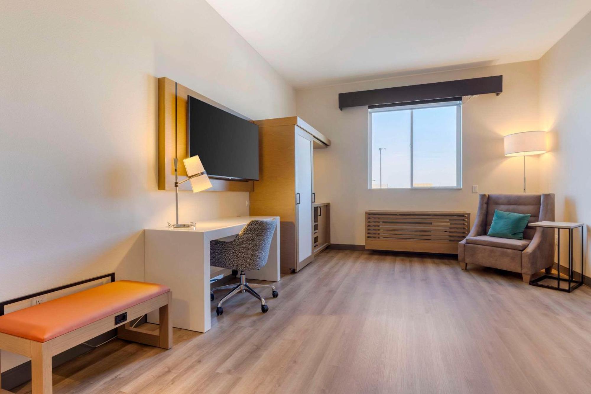 Cambria Hotel El Centro - Imperial Экстерьер фото