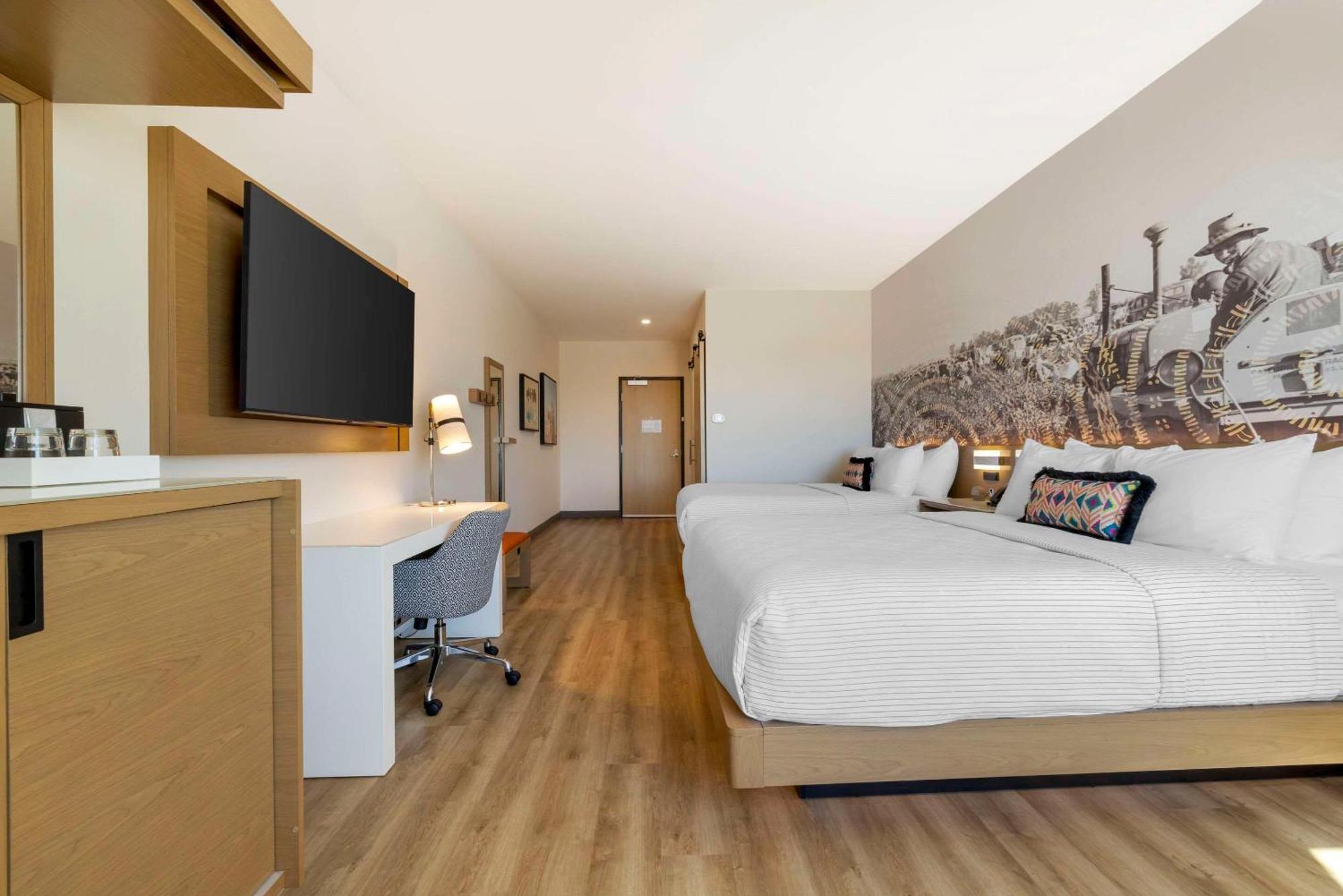 Cambria Hotel El Centro - Imperial Экстерьер фото